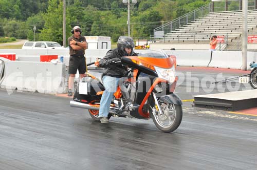 Running it against a Vrod with a wheelie bar in the other lane...